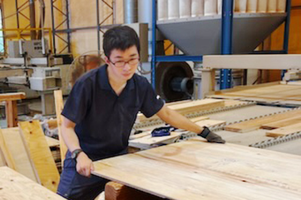 採用情報